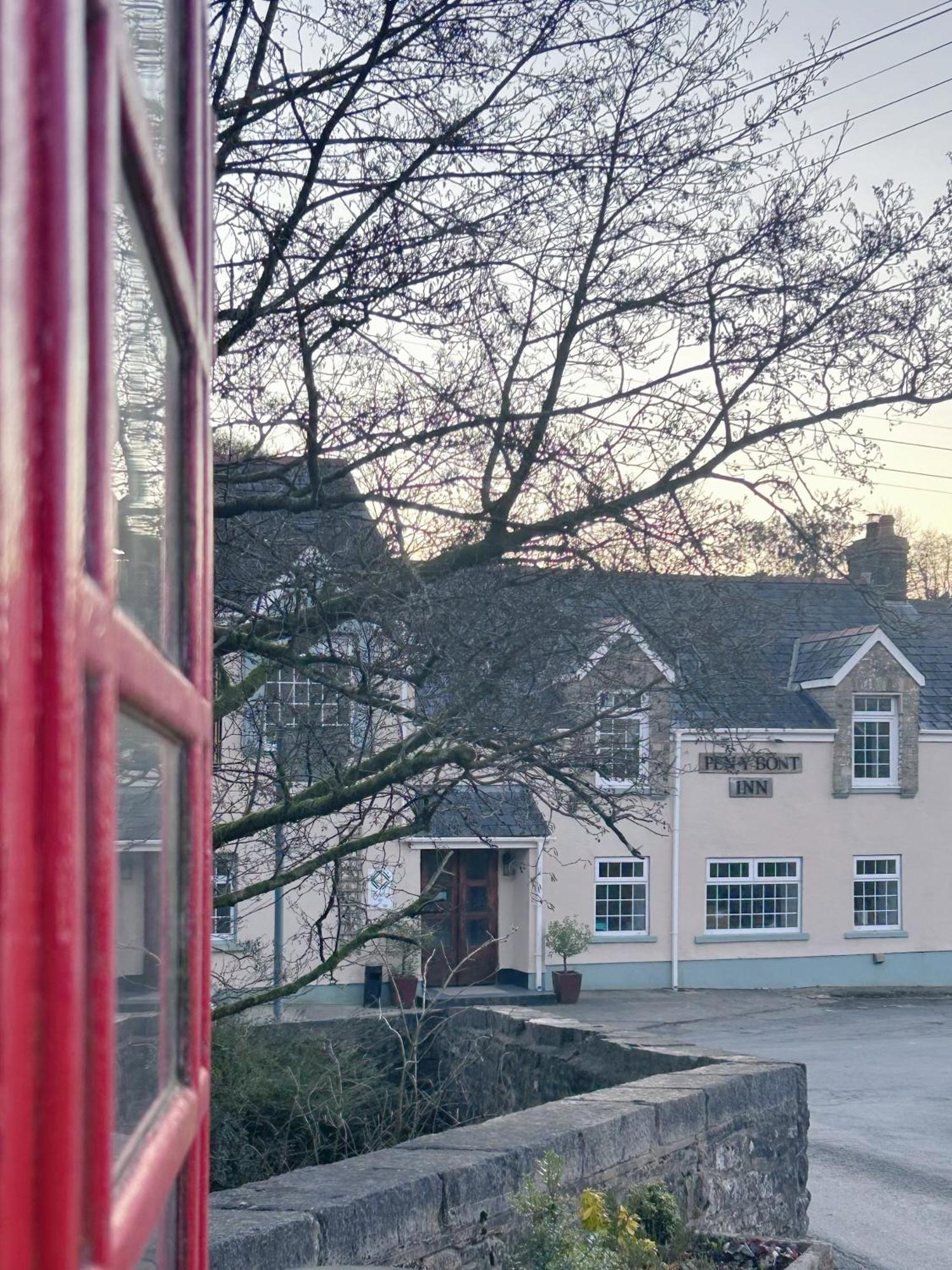 Penybont Restaurant + Inn Carmarthen Extérieur photo